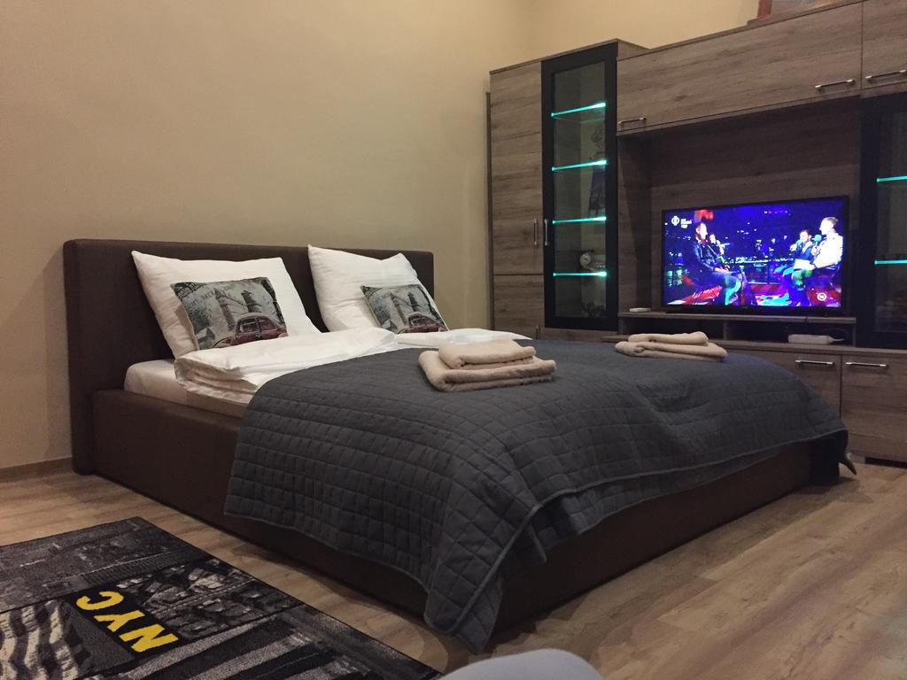Apartment Near Opera In Downtown บูดาเปสต์ ภายนอก รูปภาพ